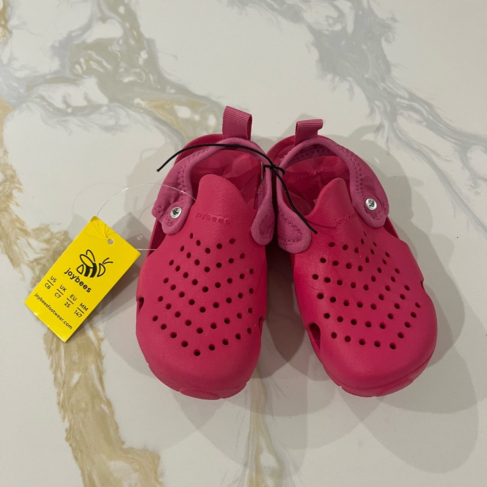 Native Kids Shoes in Bright Pink